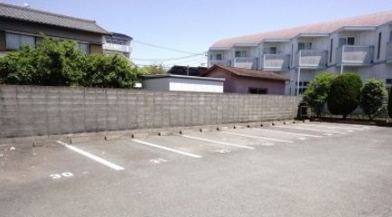 第二我心ヶ丘マンション 駐車場