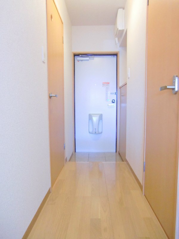 アイベックス・ナイン 玄関