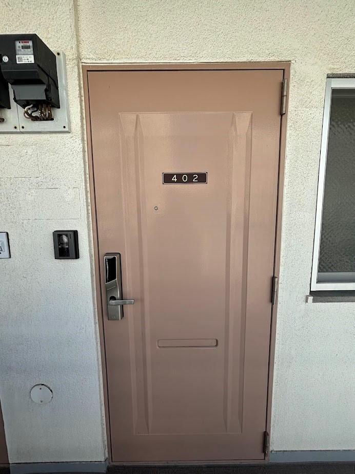 元浜メゾンオーク 玄関