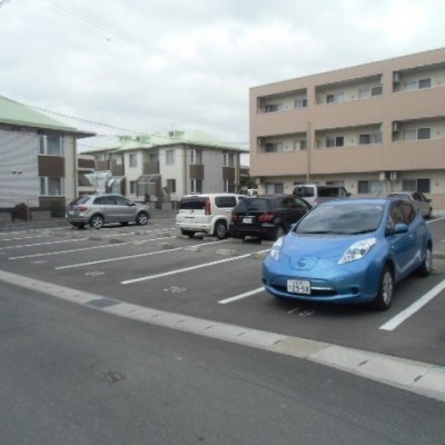 アベニュー上島Ⅱ 駐車場
