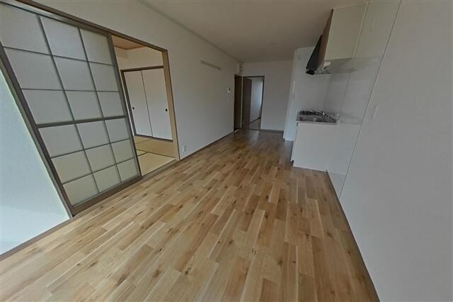 ハイカムール上島Ⅰ リビング