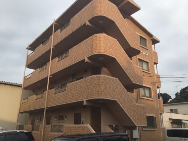 カトレア・シス 401号室 外観