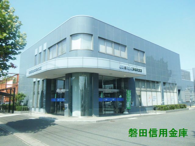 ミラクル西塚 銀行