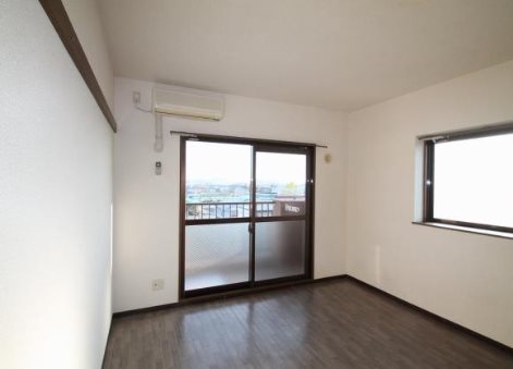 ルースヤハタ リビング