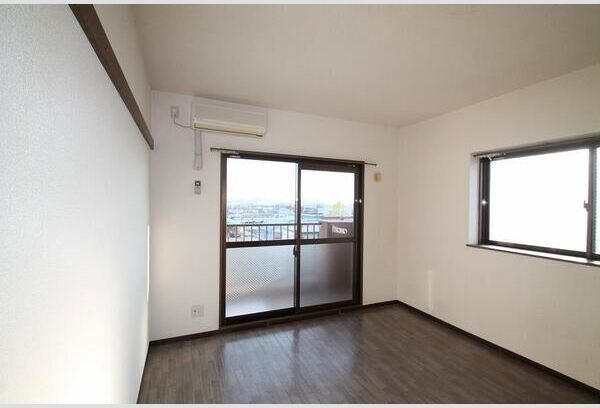 ルースヤハタ ベッドルーム