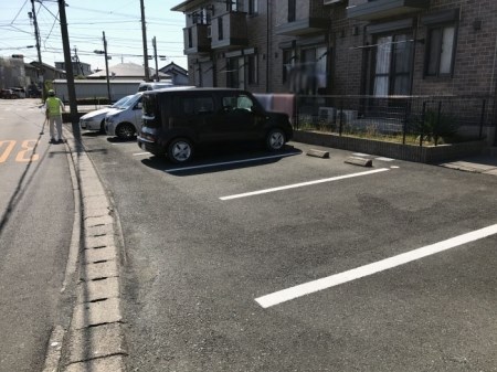モナリエ早出 駐車場