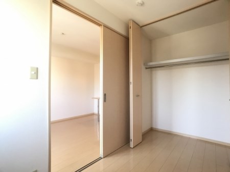 モナリエ早出 ベッドルーム
