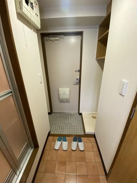 コナビック紺屋町 玄関