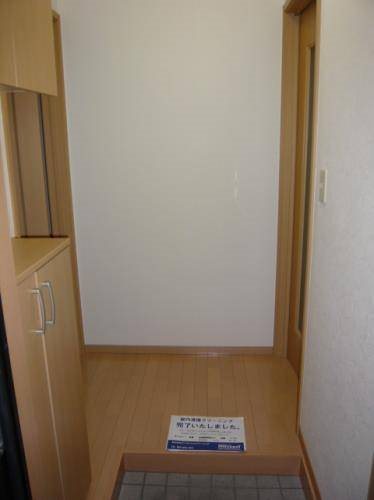 shine court 玄関