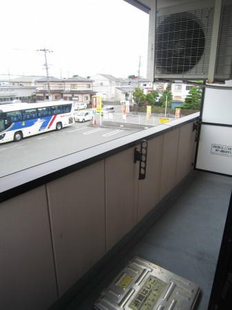 パレット名塚 ベランダ