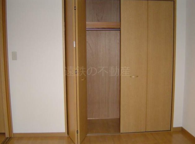 シャトレ弐番館 収納