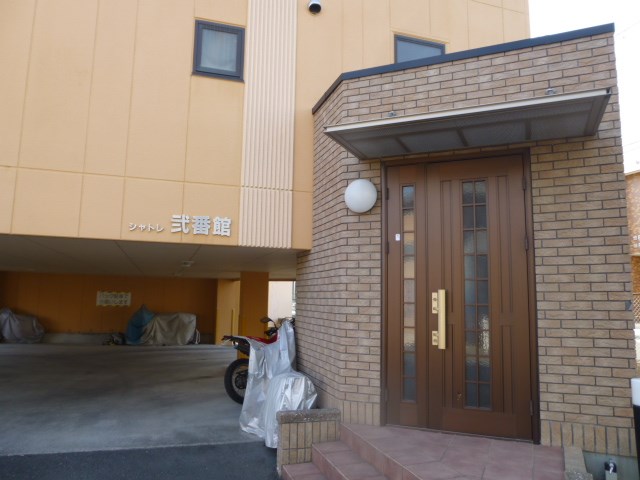 シャトレ弐番館 エントランス