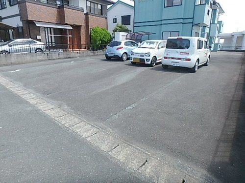 ラベンダーⅠ 駐車場