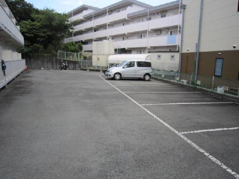 静岡県浜松市中央区富塚町222-3 駐車場