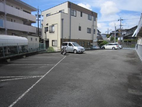 静岡県浜松市中央区富塚町222-3 駐車場