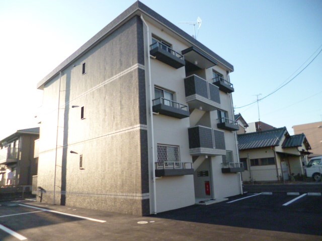 アール・グレイ 202号室 外観