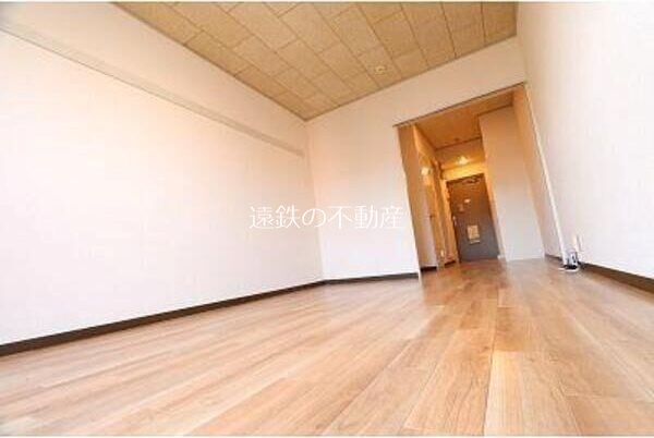 となりの花きゃべつ リビング