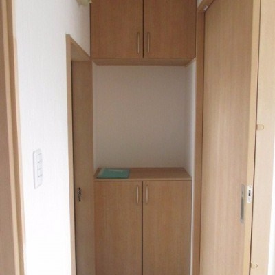 メゾン・リパーク 玄関