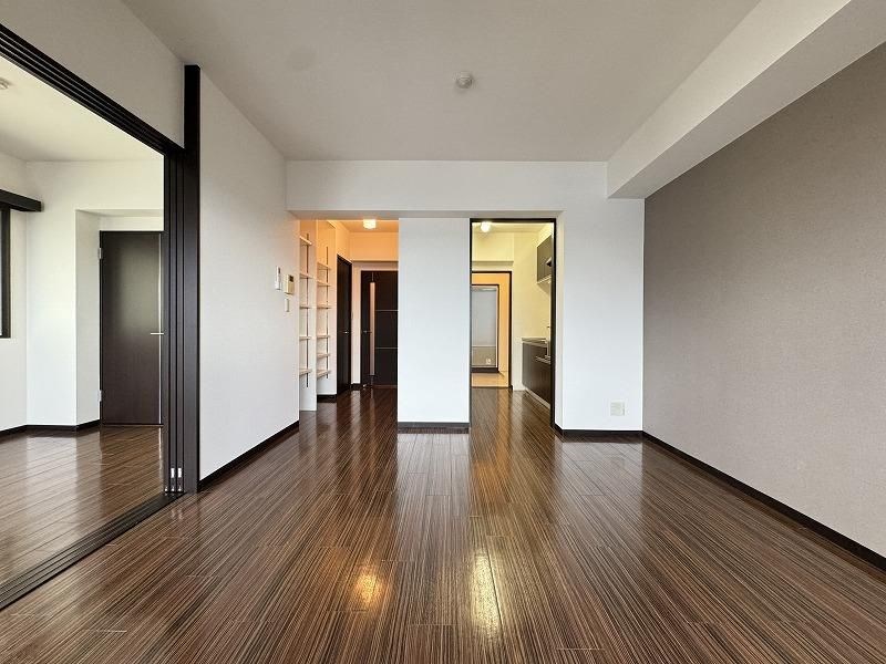 デラパーチェ リビング