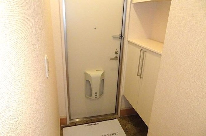 S.U.N Court A 玄関