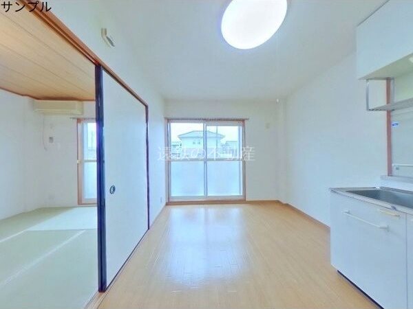 Surplusカーサ・フローレ リビング