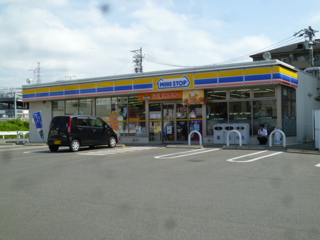 エクセルひくま  コンビニ