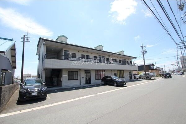 ラ・シャンブル 駐車場