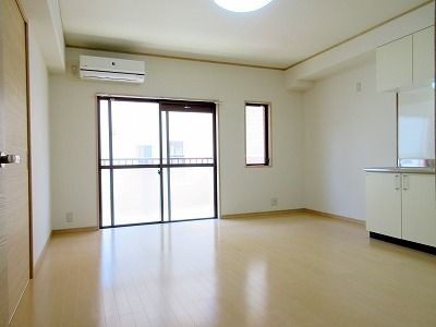 ツチヤハイツⅢ リビング