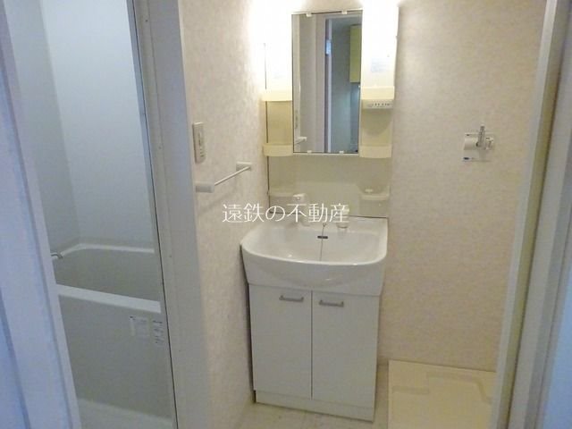 クレフラスト新津町 洗面所