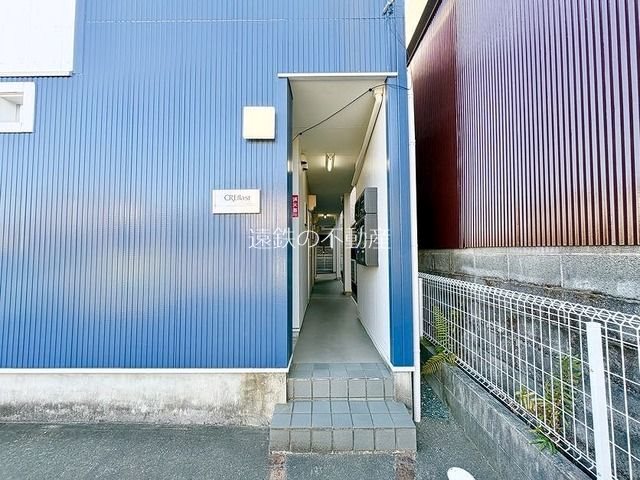 クレフラスト新津町 エントランス
