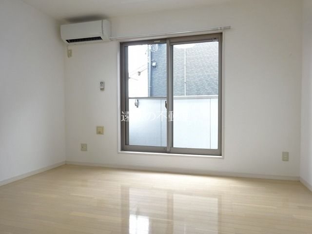 クレフラスト新津町 リビング