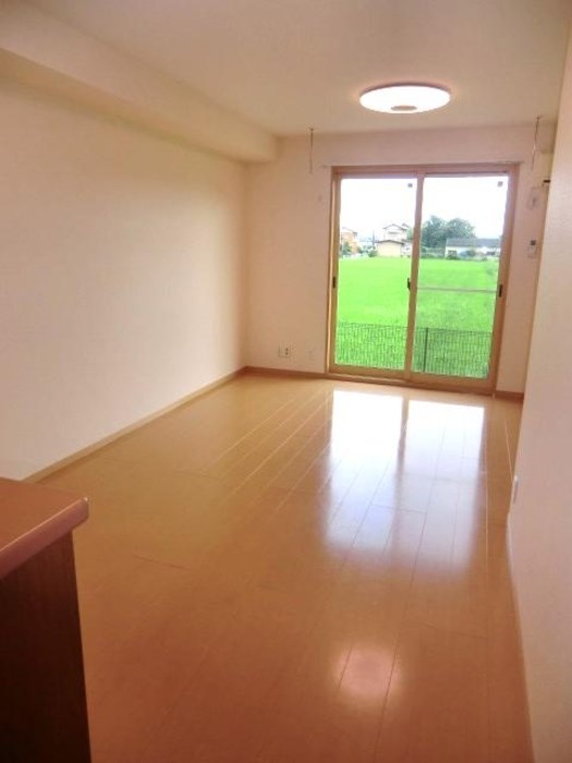 メイプルC リビング