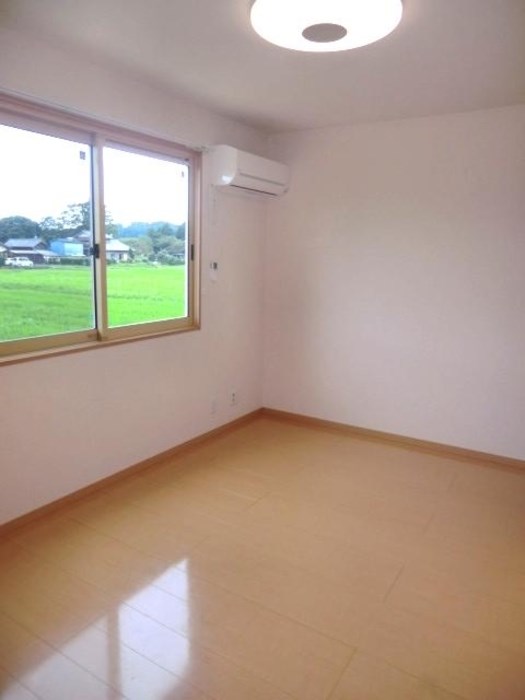 メイプルC ベッドルーム