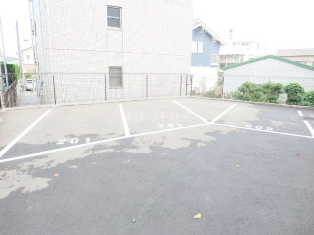 アリエッタ 駐車場