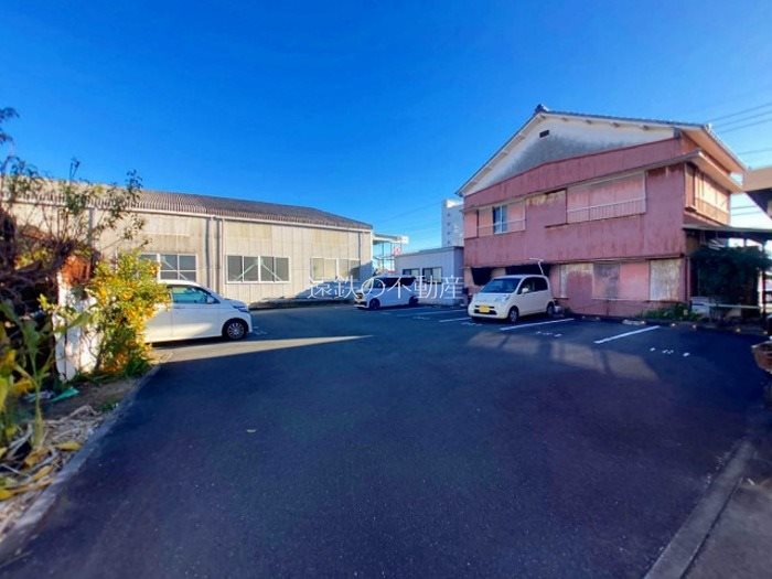 シルエーラ 駐車場