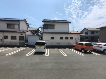 Lien 駐車場