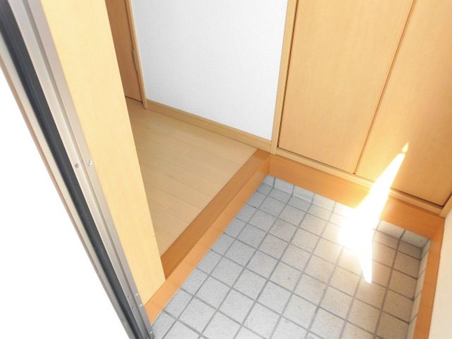 メゾネットYsⅠ 玄関