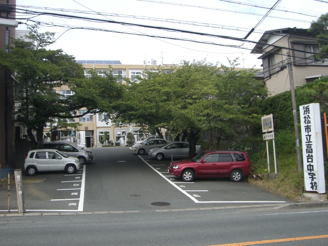 ブライトタウン住吉 中学校