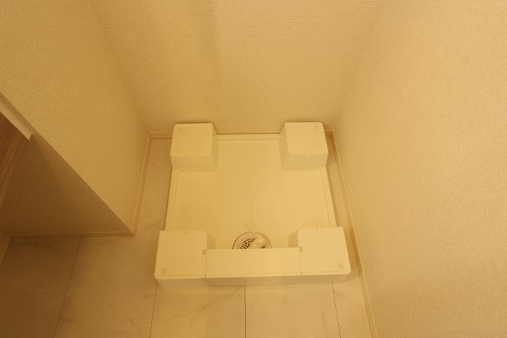 ニュー　ヴィレッジ その他