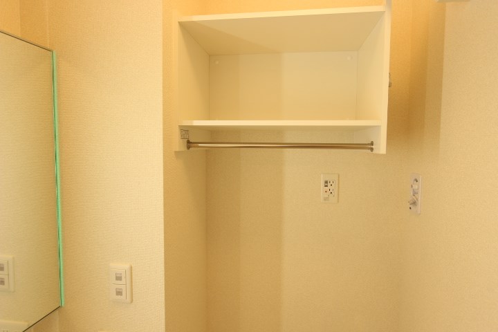 ニュー　ヴィレッジ その他