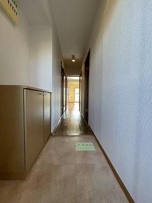 カーサカリーノ 玄関