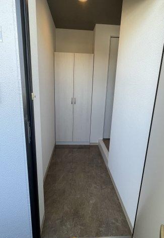 LE　LION　SATO　(ﾙ･ﾘｵﾝｻﾄｳ) 玄関