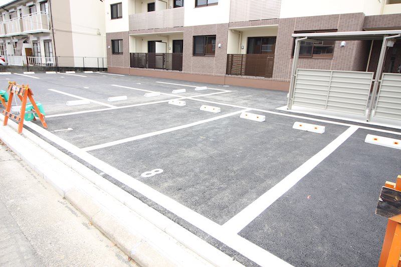 田畑ハイツルシアスⅡ 駐車場