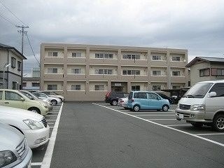 サンポエム 駐車場
