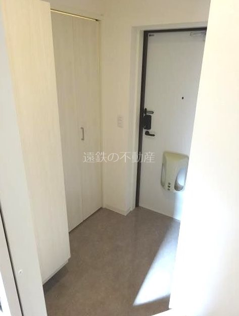 プレージョ元魚 玄関