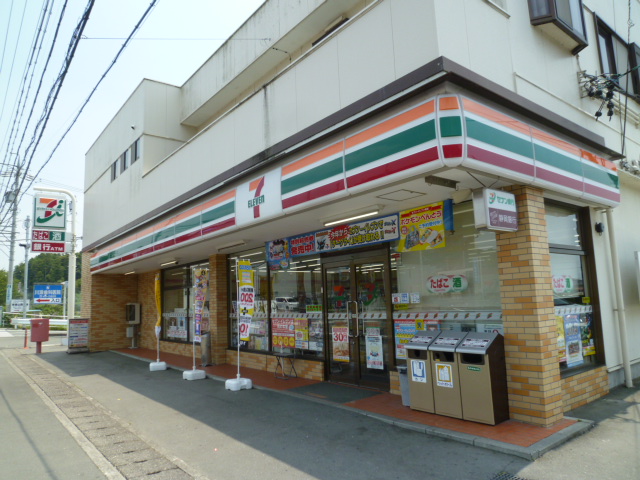 ブリエＵｎ コンビニ