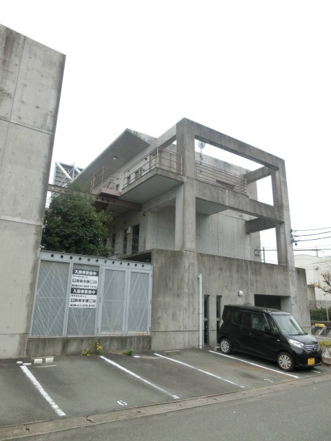 エムケー木戸 駐車場