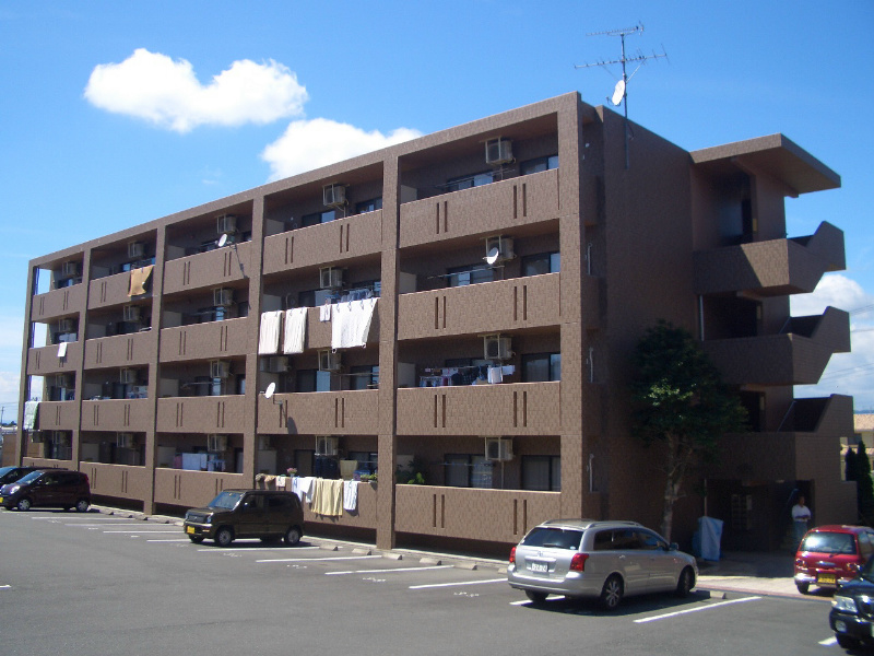 シーダーナイン 駐車場