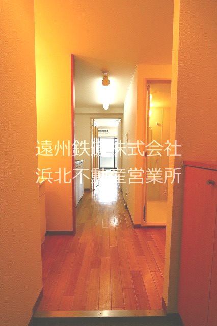 ゴールドサークル小松Ⅱ 玄関