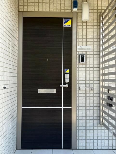 グリシーナＢ棟 玄関